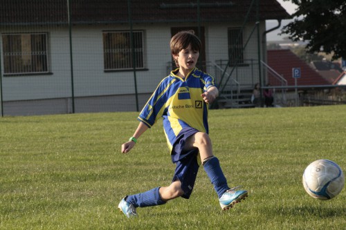 +++ D1-Junioren gewinnen im Spitzenspiel+++