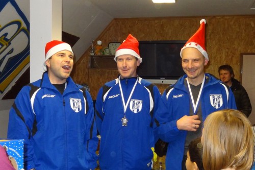 +++ Weihnachtsfeier und Turnier der F- und G-Junioren +++