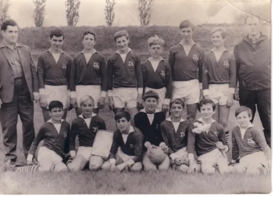 Mannschaften vergangener Jahre